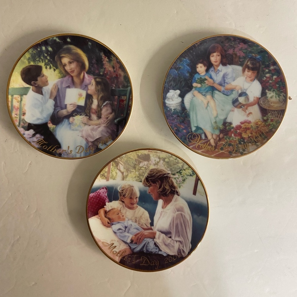 Anne Murray Porcelain 22k Gold Mothers Day Set Of three